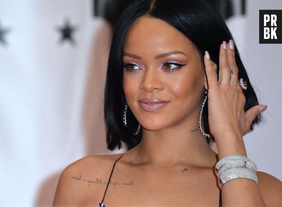 Rihanna afirmou que o primeiro single de seu novo álbum será algo poderoso e parecido com antigos hits