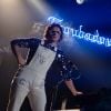 "Rocketman" mostra a história da vida de Elton John (Taron Egerton) de uma forma muito subjetiva e psicodélica