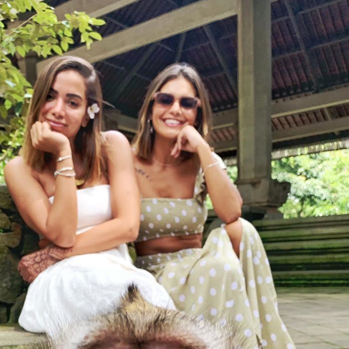 Anitta está aproveitando bastante suas férias na Indonésia