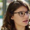 Em "Malhação": Rita (Alanis Guillen) diz para Raíssa (Dora de Assis) que está pensando em fugir com a filha