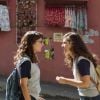 Em "Malhação": Raíssa (Dora de Assis) tenta convencer Rita (Alanis Guillen) a não fugir com a filha