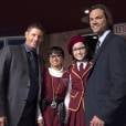  Dean (Jensen Ackles) e Sam (Jared Padalecki) posam com as respons&aacute;veis pela pe&ccedil;a em "Supernatural" 