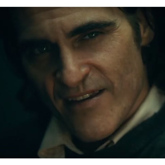 Arthur Fleck (Joaquin Phoenix) se transforma no famoso vilão no trailer final de &quot;Coringa&quot;