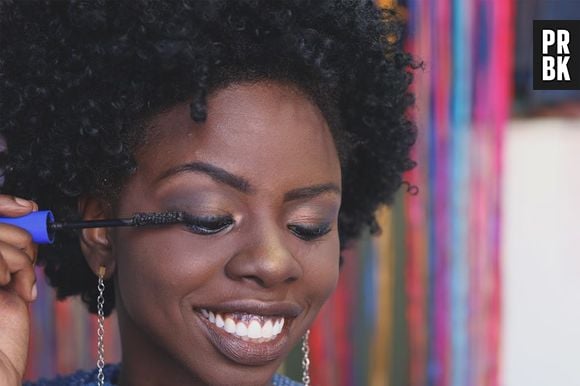 #ConsciênciaNegraPRBK: Gabi Oliveira é uma das influencers que levanta a bandeira para que o mercado brasileiro de maquiagem seja mais abrangente com meninas negras