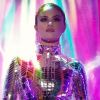 Selena Gomez está de volta: cantora conquista topo da Billboard Hot 100 com "Lose You To Love Me"