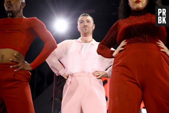 Sam Smith diz que hoje em dia se sente mais confortável para se expressar