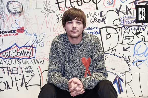 Louis Tomlinson lançou "Walls", seu primeiro álbum solo, no dia 31 de janeiro