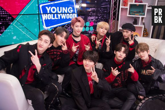 O grupo de K-Pop Stray Kids fala de ansiedade na faixa "Voices"
