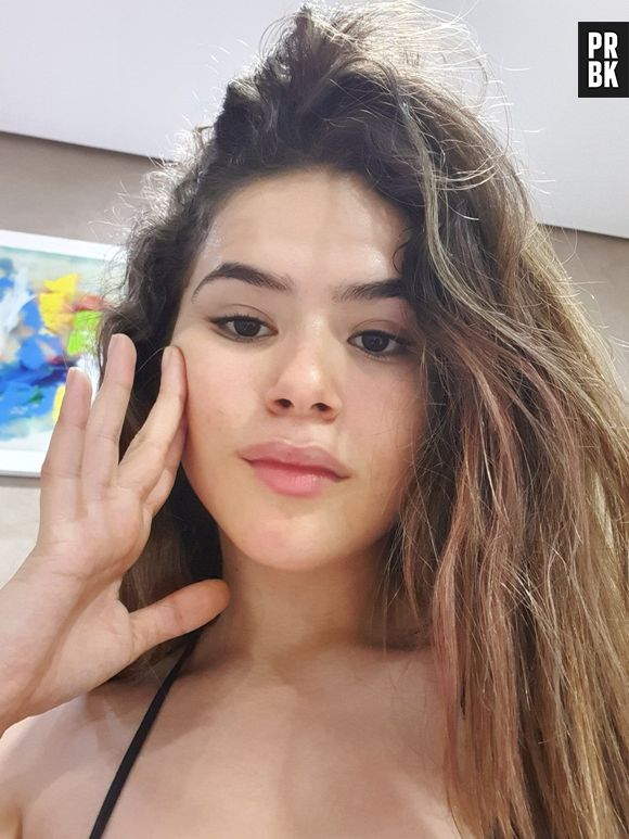 Acompanhe o processo de transição capilar da Maisa nesta galeria

