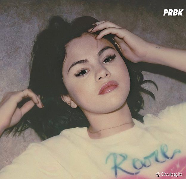 Selena Gomez lançou "Boyfriend", "Souvenir" e "She", e o Purebreak quer saber qual é sua favorita. Vote na nossa enquete