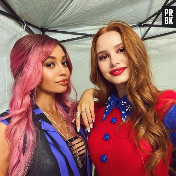 "Riverdale": Cheryl (Madelaine Petsch) e Toni (Vanessa Morgan) já estão juntas nas gravações da 5ª temporada