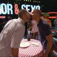 O beijo gay na brincadeira do "Amor &amp; Sexo"!