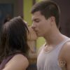 Duca (Arthur Aguiar) já até pegou Roberta (Daniele Suzuki) em "Malhação"!