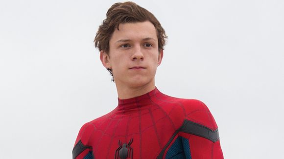 Tom Holland posta foto que indica fim das gravações de "Homem-Aranha 3"