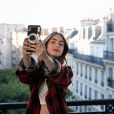 Gravações da 2ª temporada de "Emily em Paris", sucesso da Netflix, já foram inciadas