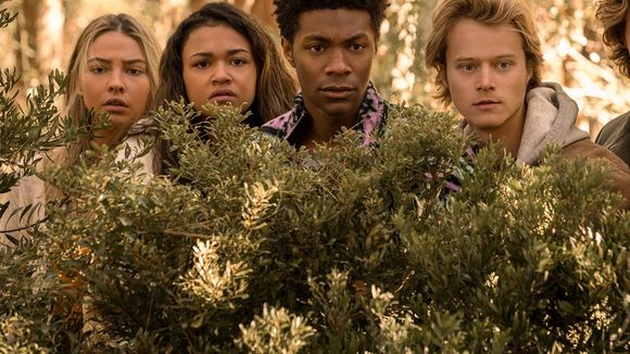 Netflix lança trailer da 2ª temporada de "Outer Banks" e JJ ferido preocupa fãs