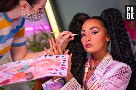 Os fãs do Little Mix só conseguiram diferenciar as estátuas de cera das integrantes porque Perrie e Leigh-Anne estão grávidas, diferente de suas sósias 