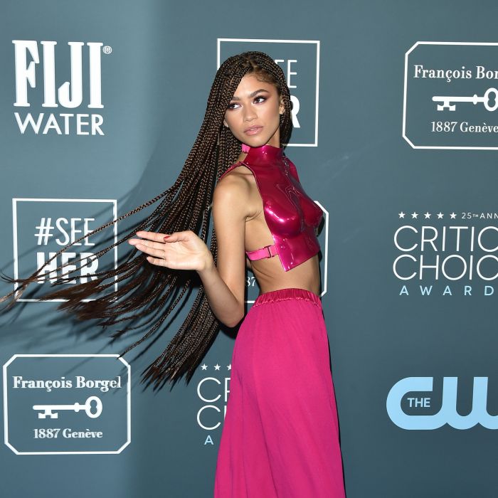No Critics&#039; Choice Awards de 2020, Zendaya parou tudo com este look rosa