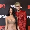 VMA 2021: Machine Gun Kelly e Megan Fox ousaram no tapete vermelho