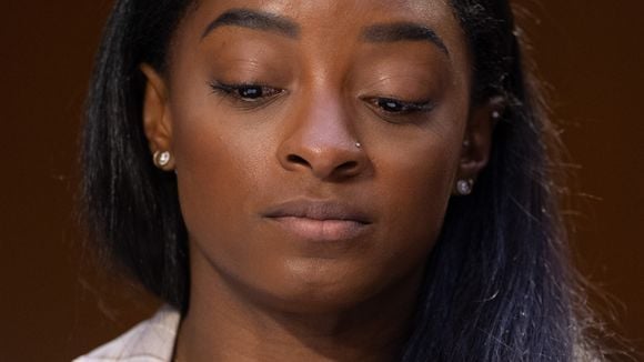 Simone Biles relembra abusos sexuais vividos e acusa responsáveis: "falharam conosco"