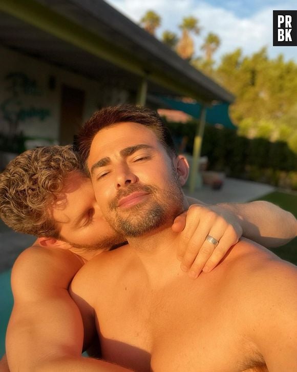 Jonathan Bennett se assumiu gay depois de "Meninas Malvadas" e se aventurou no mundo da culinário, sendo apresentador de um programa de TV e coautor de um livro de receitas