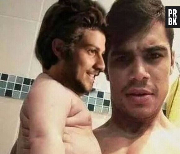 Chay Suede zoeiro! O ator postou essa montagem para desejar os parabéns para seu amigo Micael Borges pelo filho pequeno do rapaz