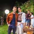 "Casamento às Cegas Brasil": Camila Queiroz e Klebber Toledo são sucesso como apresentadores