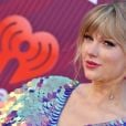 A cantora Taylor Swift não tinha posse sobre suas próprias músicas e discos por conta de um contrato que assinou com sua antiga gravadora quando começou sua carreira na indústria musical