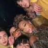 BTS também posou com a modelo Winnie Harlow