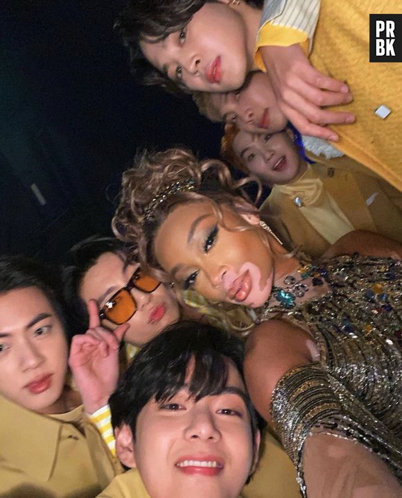 BTS também posou com a modelo Winnie Harlow