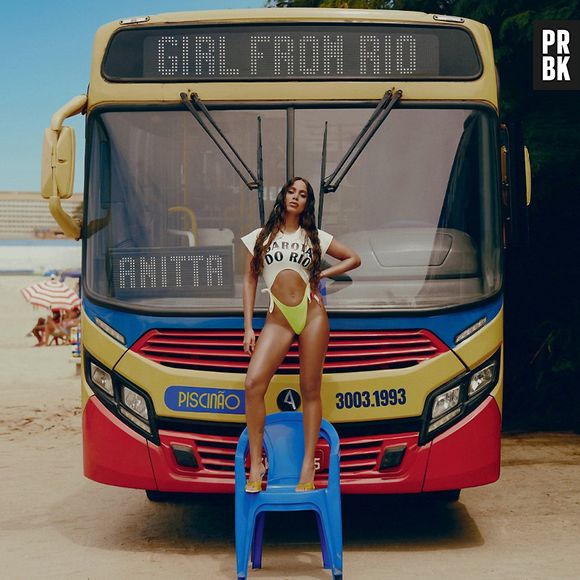 Anitta continuou representando a música brasileira em 2021