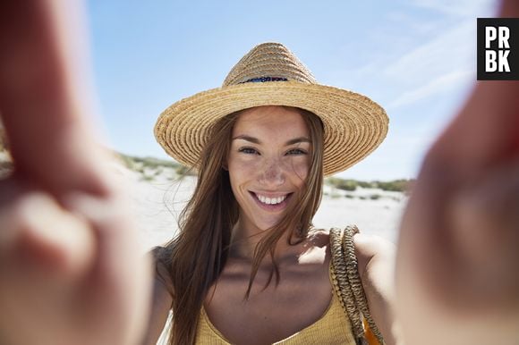 Cuidados com a beleza no verão: use chapéu para proteger sua pele do rosto e cabelo