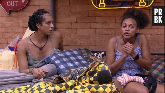 "BBB22": Jess tem conflito com Lina, Natália e Naiara após revelar conversas para Douglas