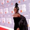 BRIT Awards 2022: Bree Runway estava super elegante com vestido preto