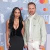 BRIT Awards 2022: Jessica Ledon e David Guetta fizeram combinação com preto e branco