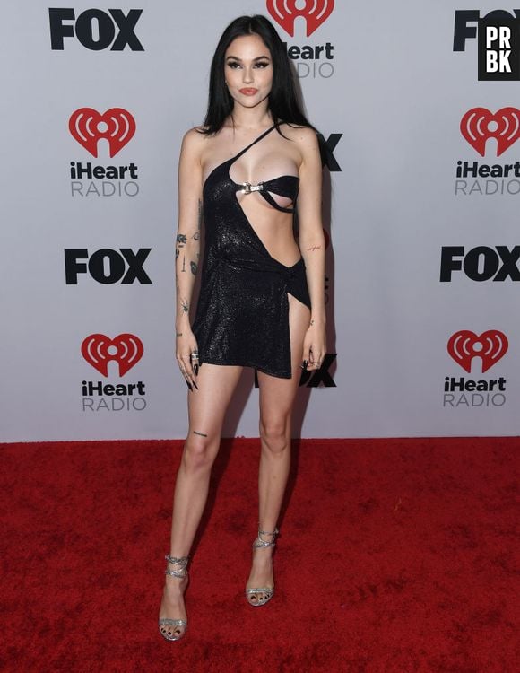 Maggie Lindemann de look vazado pelo iHeartRadio Music Awards 2022