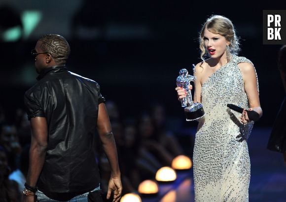 Público relembrou quando Kanye West interrompeu discurso de Taylor Swift no VMA de 2009