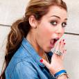 Miley Cyrus mostrou que Hannah Montana está morta e enterrada e apareceu completamente nua em ensaio!