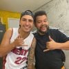 Ex-BBBs homenageados por fãs com tatuagem