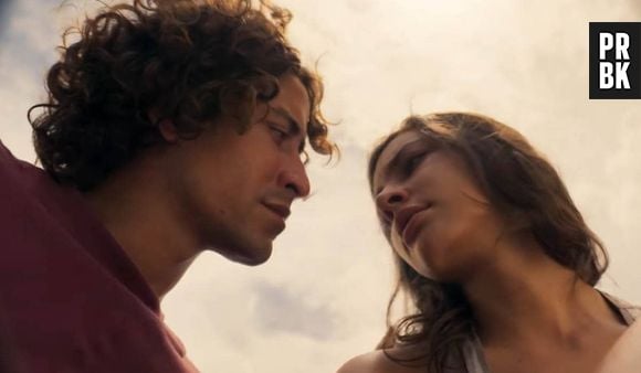 "Pantanal": Jove (Jesuíta Barbosa) e Juma (Alanis Guillen) se entregam ao romance