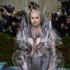 Met Gala 2022: Fredrik Robertsson usou um dos looks mais criativos da noite