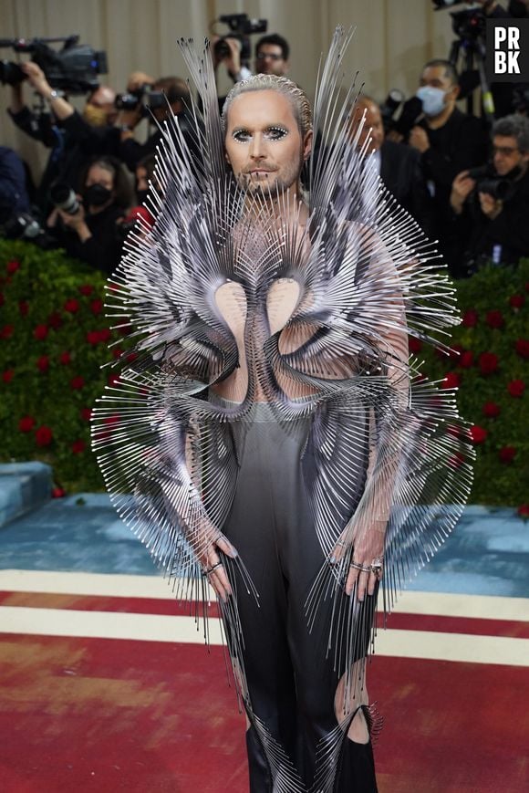 Met Gala 2022: Fredrik Robertsson usou um dos looks mais criativos da noite