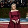 Hillary Clinton foi ao Met Gala depois de 20 anos sem comparecer ao evento