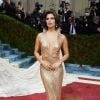 Met Gala 2022: Sara Sampaio também foi com dourado 