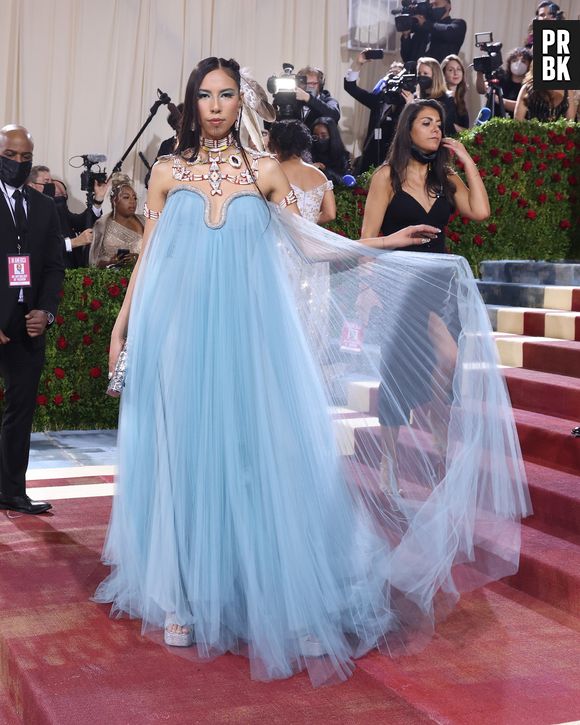 Met Gala 2022: Quannah Chasinghorse  homenageou os povos indígenas 