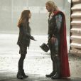 Morreu o shipp? Thor (Chris Hemsworth) e Jane Foster (Natalie Portman) podem não ficar juntos em "Thor: Amor e Trovão"
