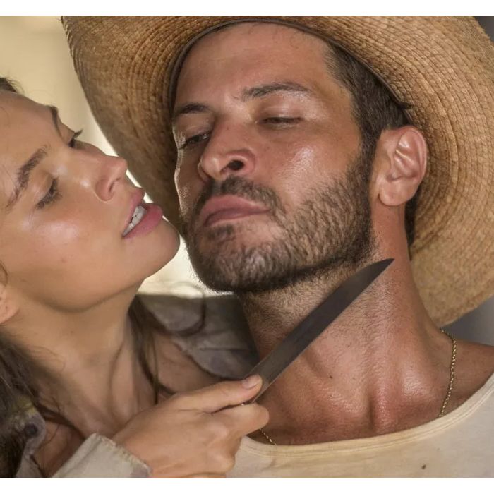 Juma (Alanis Guillen) atira em Levi (Leandro Lima) em &quot;Pantanal&quot;, mas amante de Maria Bruaca (Isabel Teixeira) sobrevive