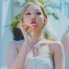 Nayeon, do TWICE, fez seu debut solo nesta sexta-feira (24) com o mini-álbum "I'M NAYEON"