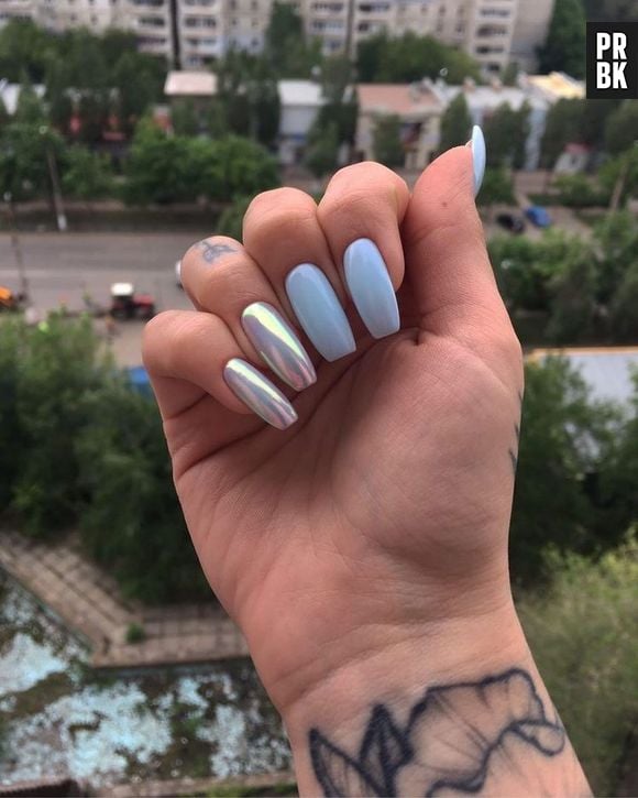 Nail art: no inverno, vale apostar em tons metálicos