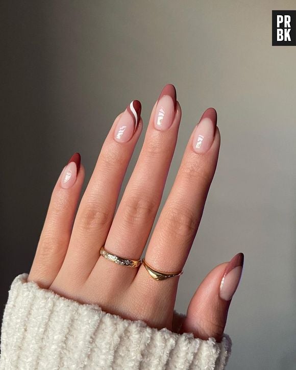 Nail art: apostar em tons com fundo marrom pode ser uma estratégia no inverno